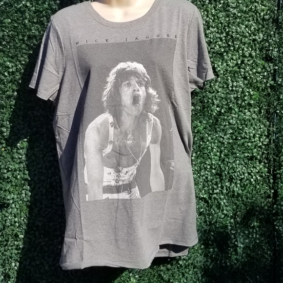 Torrid Rolling Stones Tee Shirt - Picture 2 of 5